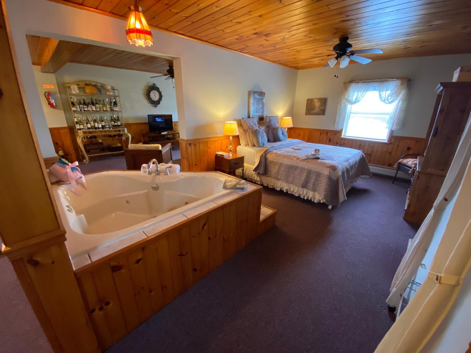 Savannah House Wine Country Inn&Cottages Himrod Bagian luar foto