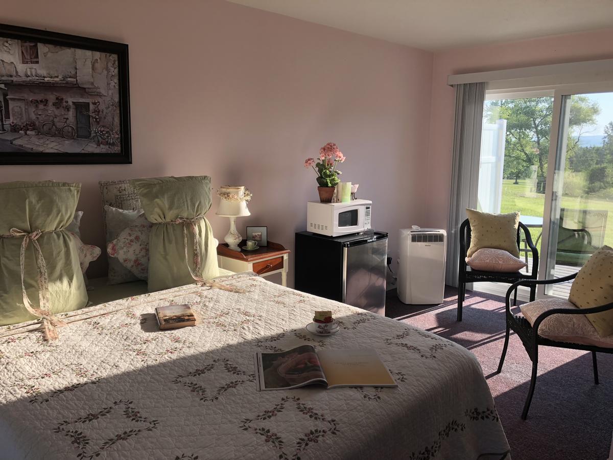 Savannah House Wine Country Inn&Cottages Himrod Bagian luar foto